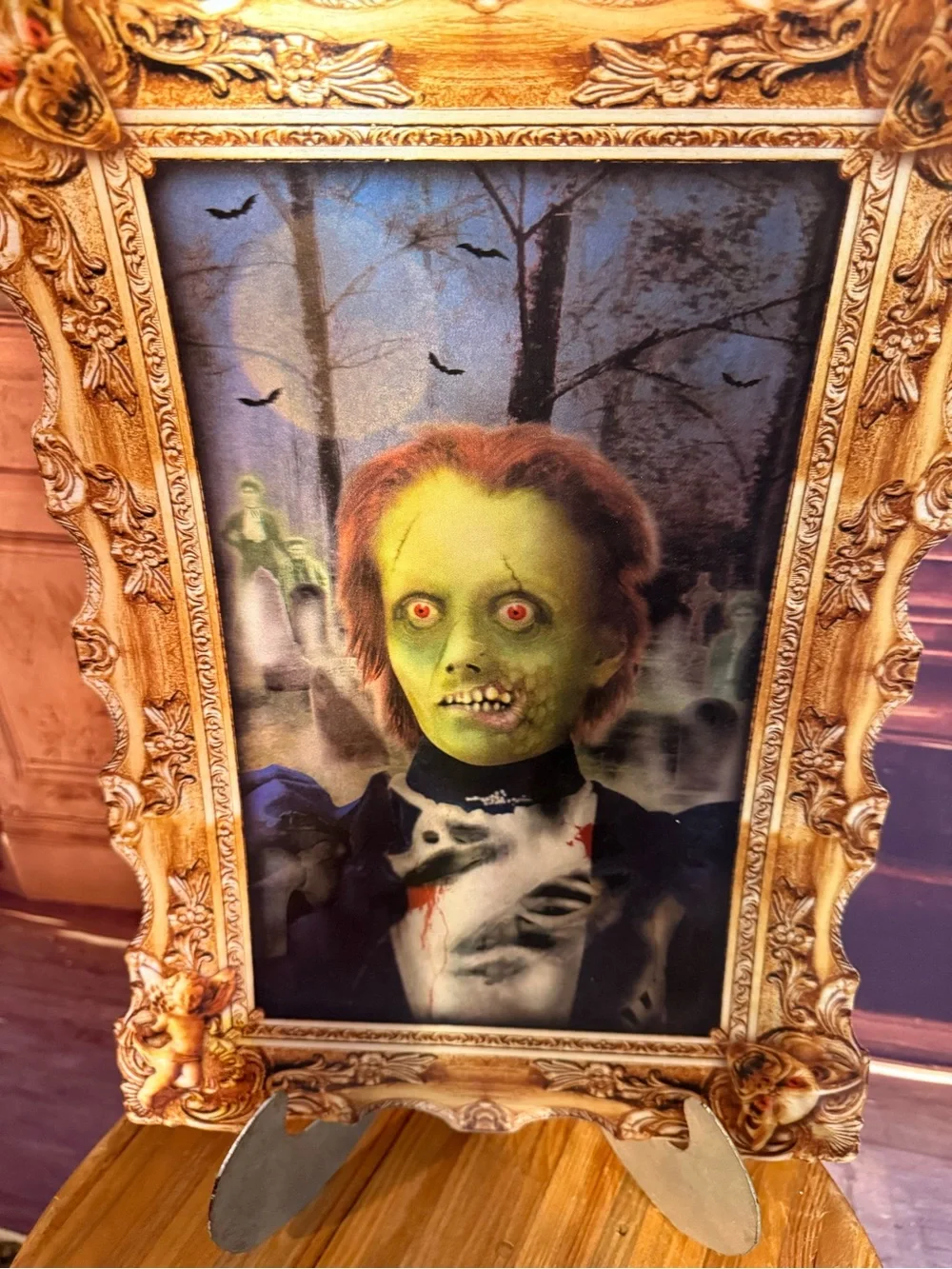 Vintage Look Faux Framed Portrait Wall Halloween Lenticular Creepy Changing